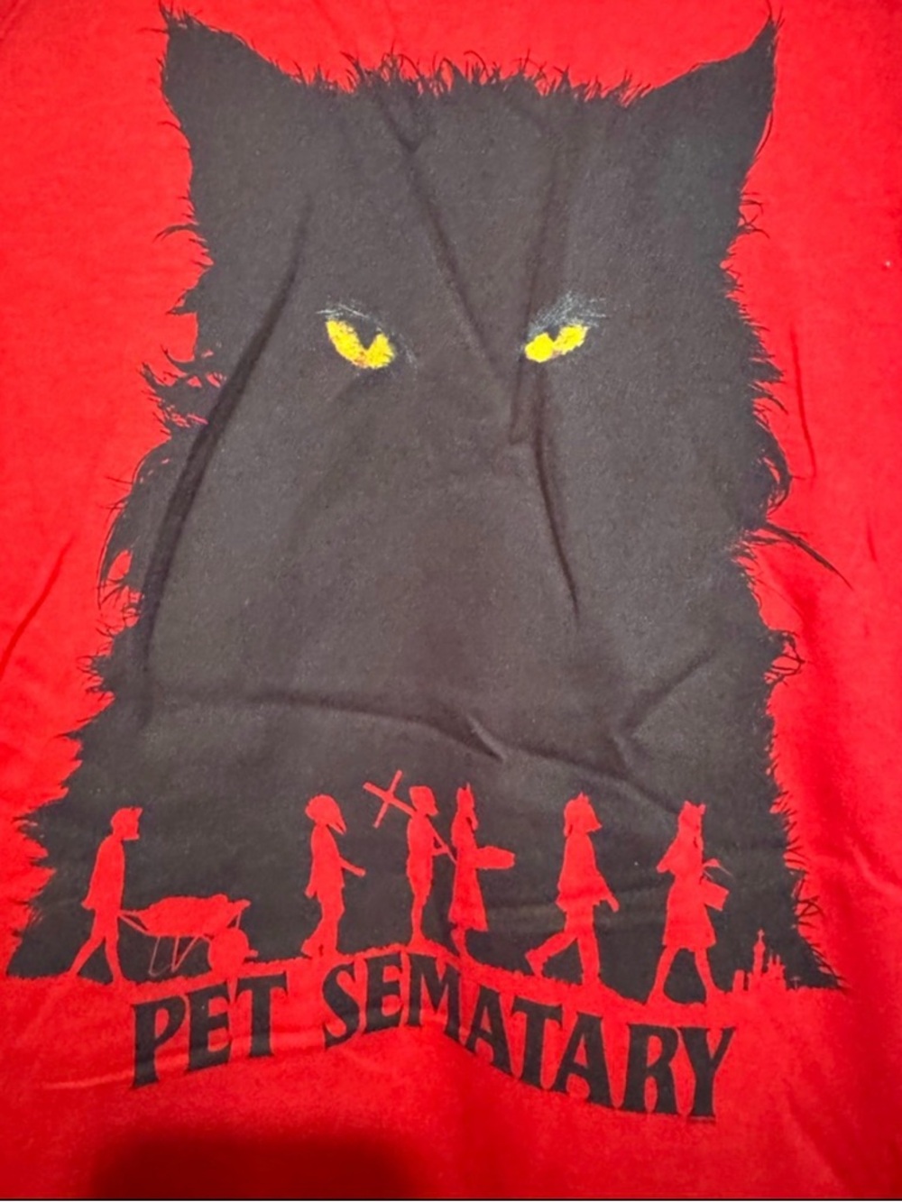 Graphic Tee 'Pet Sematary' Movie Exclusive Red L NWOT - Picture 2 of 4